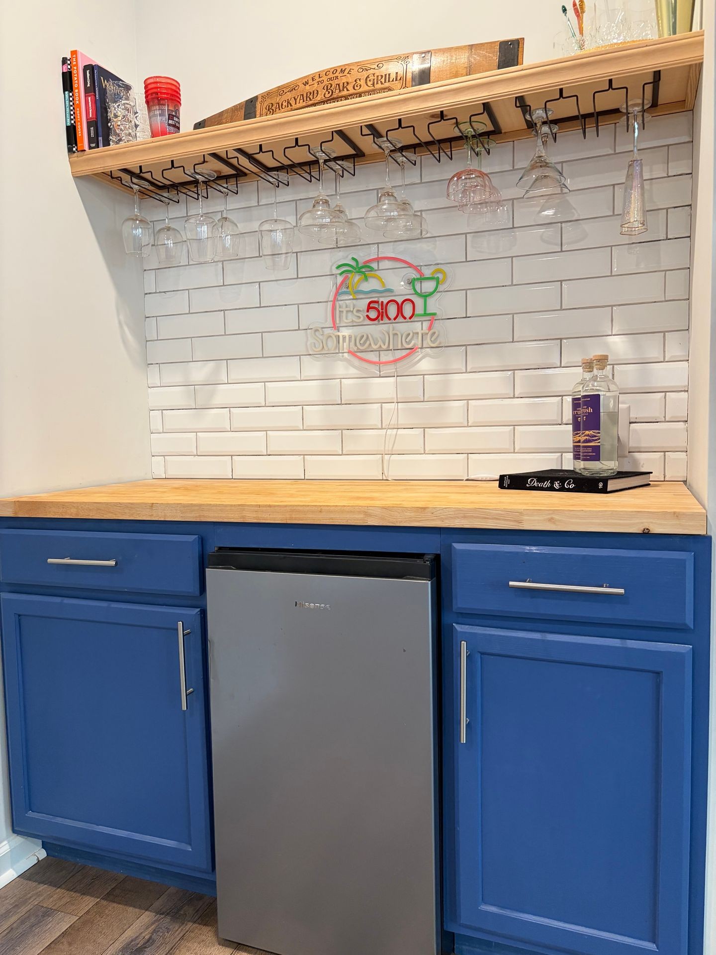Nook Bar with Tile Back Splash
